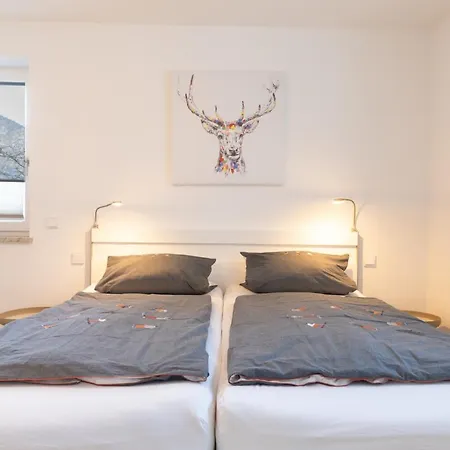 Ferienwohnung Berg & Tal شقة
